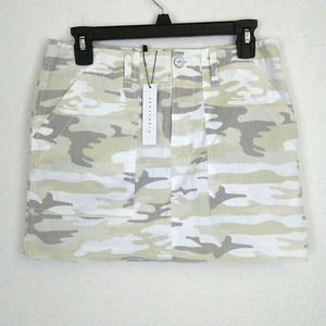 Sanctuary Camo Mini Skirt with Release Hem Size 26